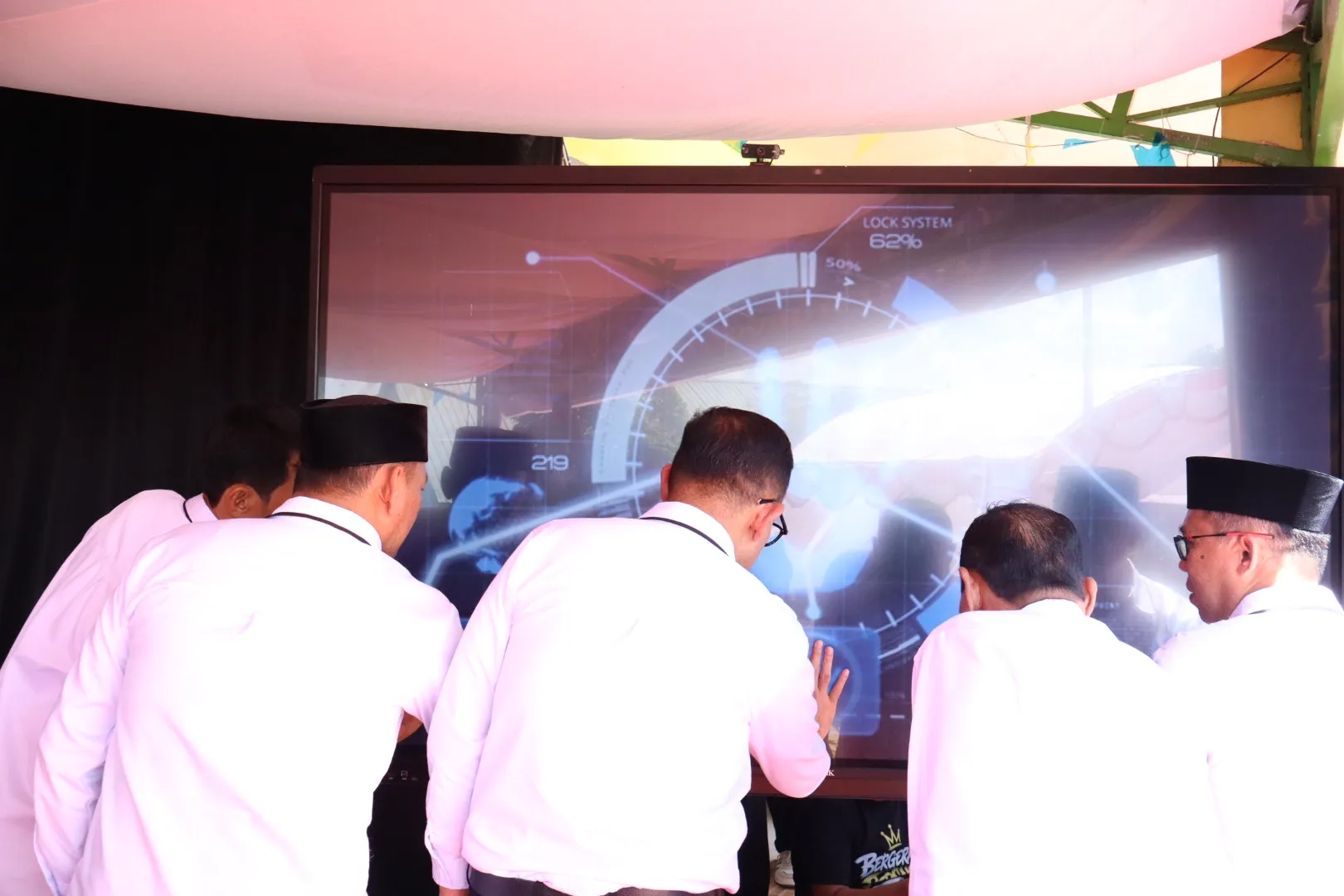 Launching Website dan Panggung Alumni